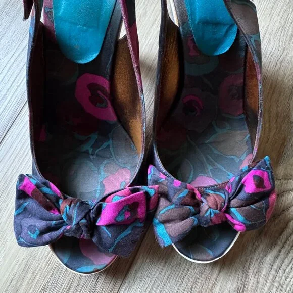 Marc by Marc Jacob’s Floral Bow Sling back Heels - Picture 7 of 7